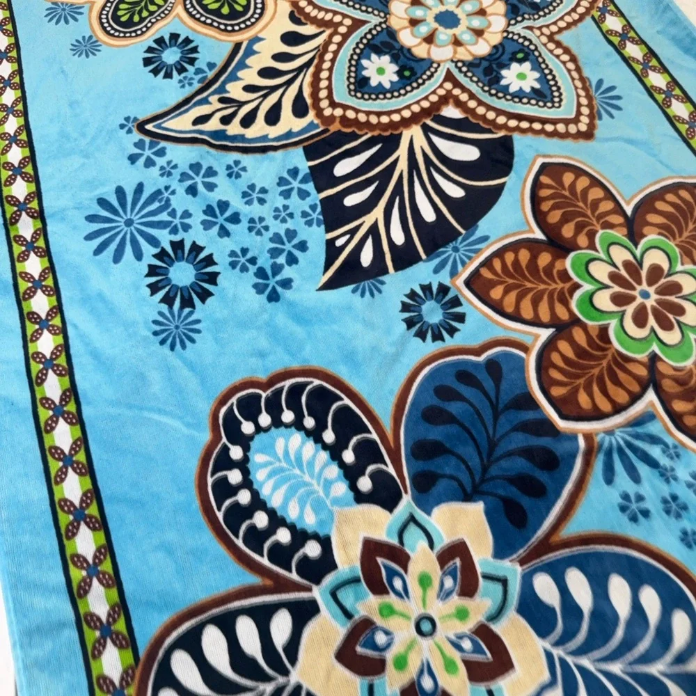 NWT Vera Bradley Bali Blue Beach Towel Retired Pattern